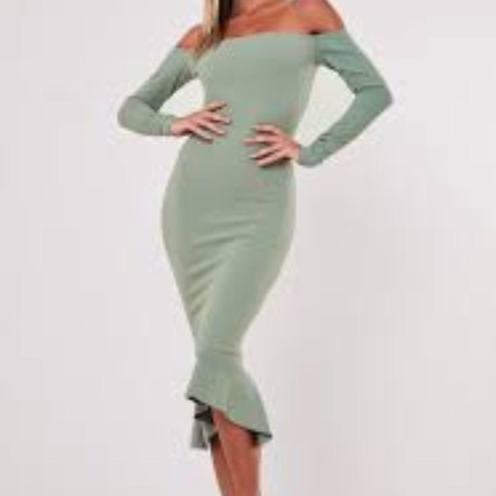 MISSGUIDED OFF SHOULDER DRESS